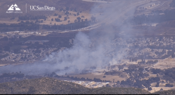 Brush fire burning north of Lake Elsinore prompts evacuations